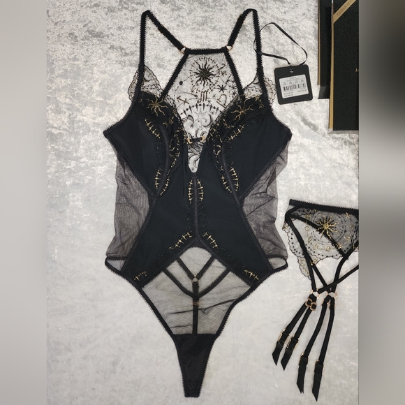 Honey Birdette Nova - Scorpio Lingerie Set - Picture 2 of 8